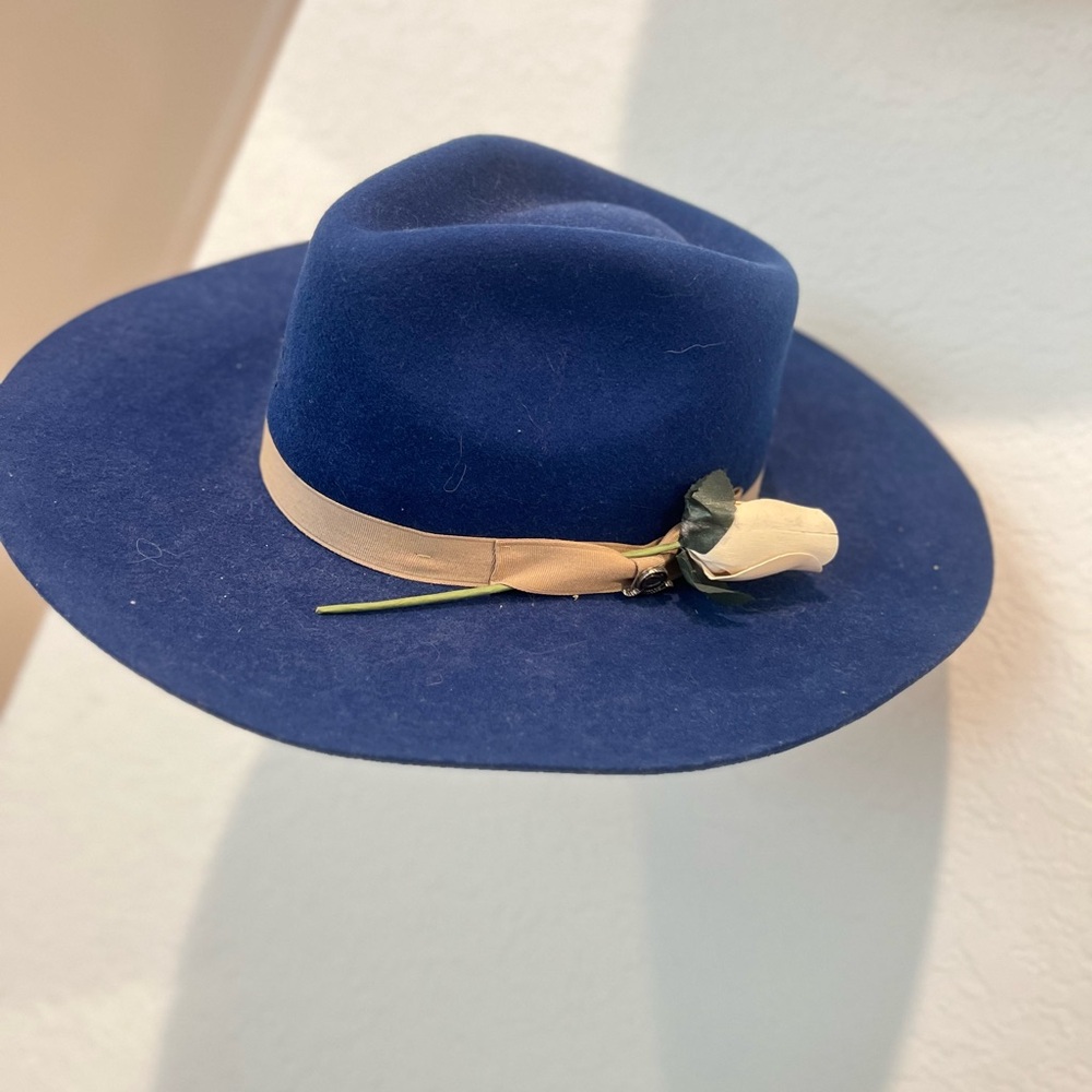 Medium blue Charlie 1 horse hat - Picture 2 of 3